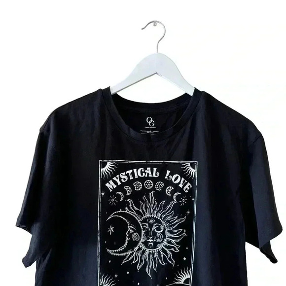 Organic Generation Black White Mystical  Cropped TShirt SZ L #2162 - Picture 2 of 11